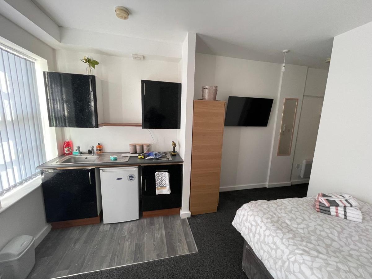 Bv Comfy Budget Studio At Quebec Street Bradford Bradford  Esterno foto